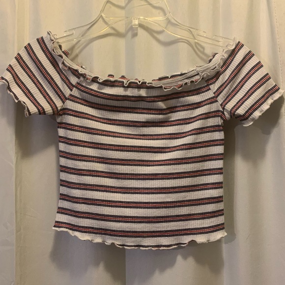 Off the Shoulder Crop Top - Picture 1 of 3
